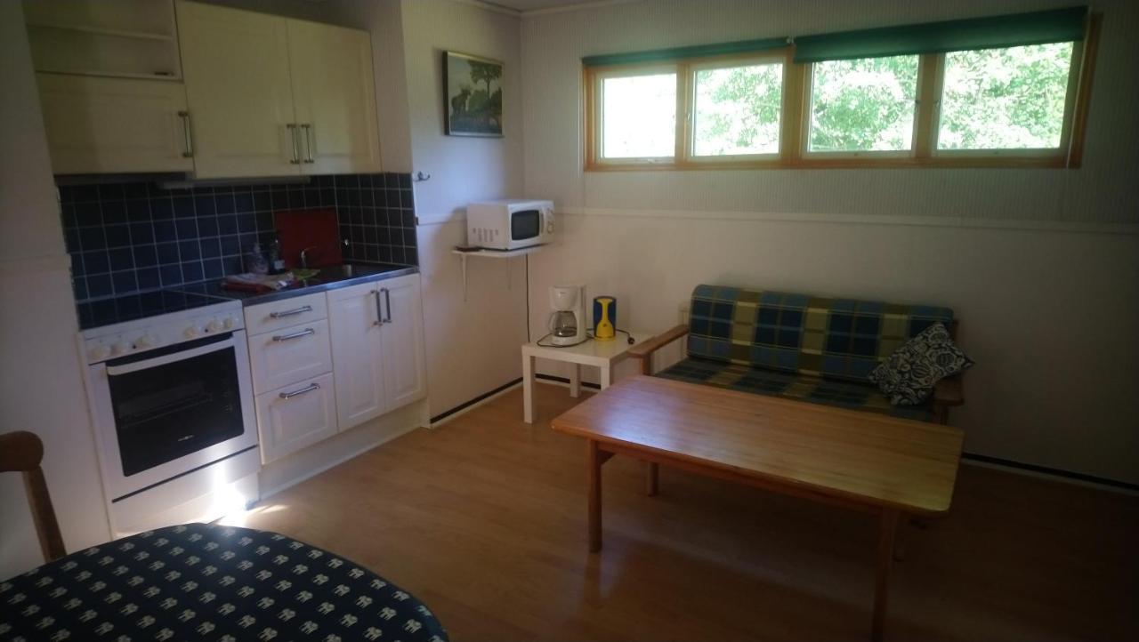 Roeksvamp 3 Villa Vastra Stensjo Buitenkant foto